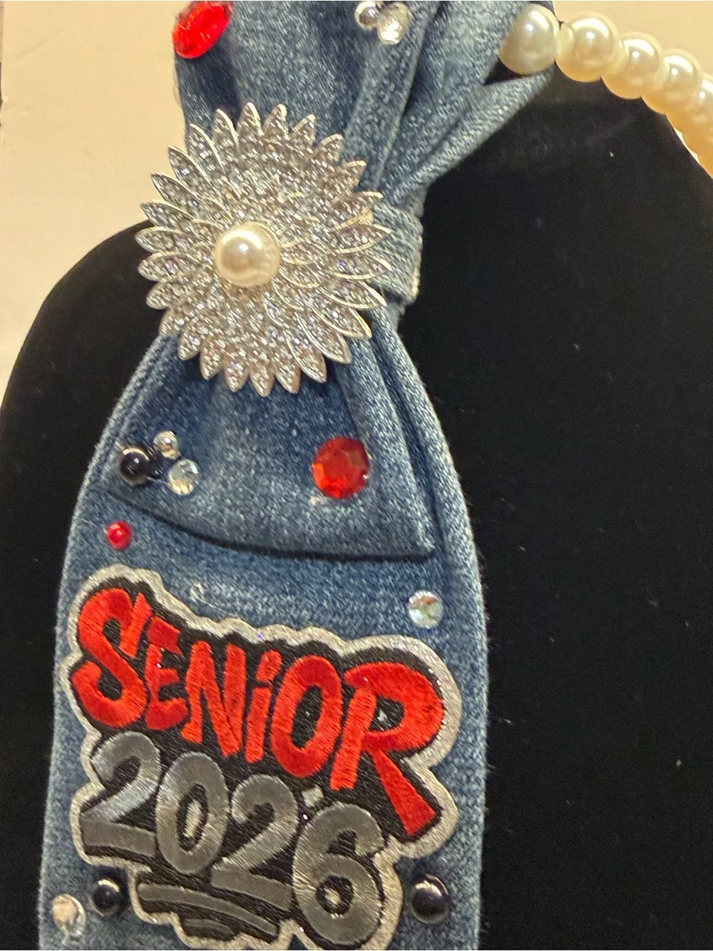 Handcrafted Denim 'Senior 2026' Tie Necklace with Red Rose Embroidery - Picture 12 of 13